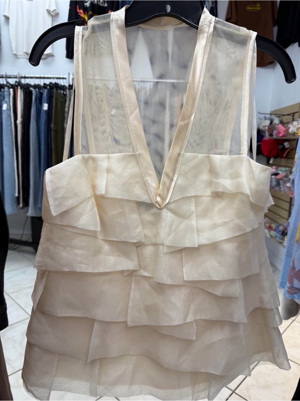 Vtg BCBGMaxazria Ivory Silk Ruffle Blouse Sz M